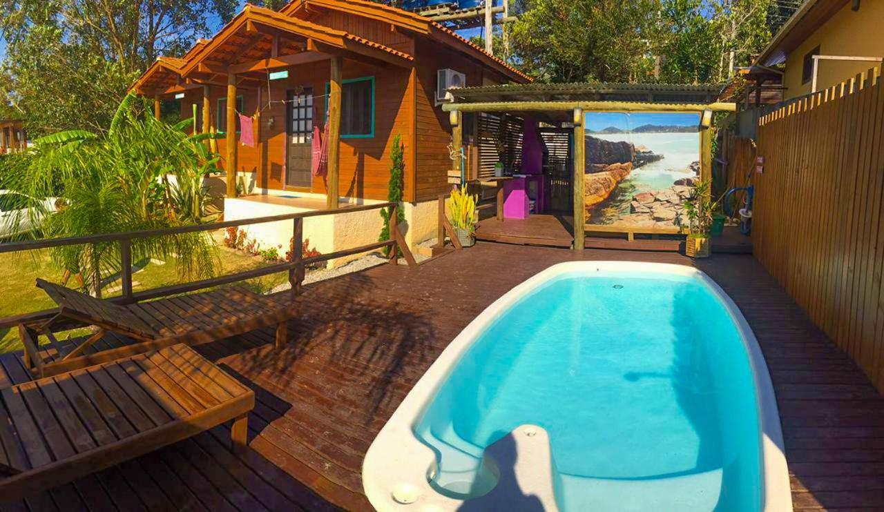 Hindu Box Containers E Cabanas Praia do Rosa Exterior photo